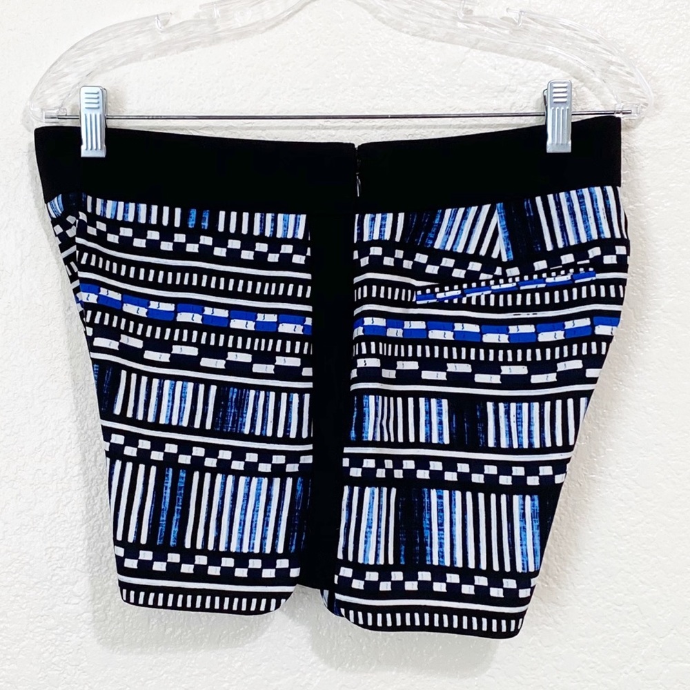 J. Crew Factory Geometric Pattern Shorts 6 - Picture 3 of 9